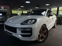 Neu Porsche Cayenne Turbo E-Hybrid Chrono 740 PS (544 kW) 2026 Weiß SUV