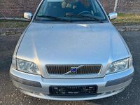 Gebraucht Volvo V40 90 PS (66 kW) 2000 Silber Kombi