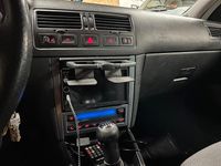 Gebraucht VW Bora 131 PS (96 kW) 2005 Schwarz Kombi