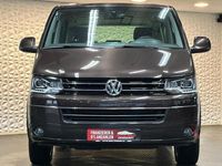 Gebraucht VW Multivan 140 PS (102 kW) 2013 Dark wood perleffekt Van