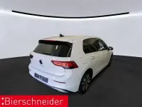Gebraucht VW Golf VIII Move 110 PS (80 kW) 2024 Weiß Limousine
