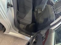 Gebraucht Mercedes E220 150 PS (110 kW) 2002 Silber Limousine