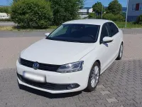 Gebraucht VW Jetta 105 PS (77 kW) 2011 Weiß Limousine