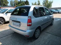 Gebraucht Hyundai Matrix Comfort 103 PS (75 kW) 2009 Silber Van / Kleinbus