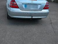 Gebraucht Mercedes E240 177 PS (130 kW) 2004 Silber Limousine