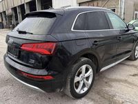 Gebraucht Audi Q5 Sport 190 PS (139 kW) 2018 Mythosschwarz metallic SUV