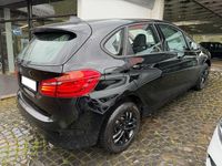 Gebraucht BMW 218 Advantage 150 PS (110 kW) 2019 Schwarz ii/bonnet fluid black Kombi