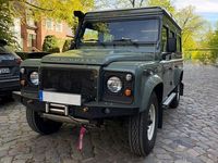 Gebraucht Land Rover Defender SE 122 PS (89 kW) 2012 Grün Kombi