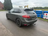 Second-hand Porsche Cayenne 245 CP (180 kW) 2010 Negru SUV