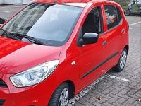 Gebraucht Hyundai i10 69 PS (50 kW) 2012 Rot Kleinwagen