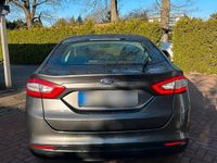 Gebraucht Ford Mondeo 150 PS (110 kW) 2015 Grau Limousine