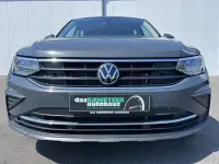 Gebraucht VW Tiguan Life 150 PS (110 kW) 2023 Delfingrau SUV