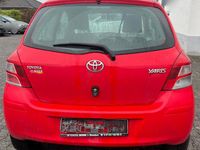Gebraucht Toyota Yaris Cool 69 PS (50 kW) 2011 Rot Kleinwagen