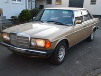Gebraucht Mercedes E300 80 PS (58 kW) 1982 Gold Limousine