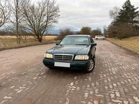 Gebraucht Mercedes C180 122 PS (89 kW) 1996 Grün Limousine