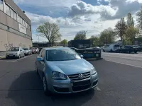 Gebraucht VW Jetta Comfortline 150 PS (110 kW) 2005 Arctic blue silver metallic Limousine