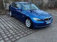 Gebraucht BMW 325 218 PS (160 kW) 2007 Blau Limousine