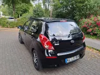 Gebraucht Hyundai i20 Edition 86 PS (63 kW) 2014 Schwarz Kleinwagen