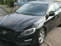 Gebraucht Volvo V60 Kinetic 181 PS (133 kW) 2014 Schwarz Kombi