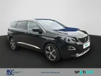 Gebraucht Peugeot 5008 Allure 179 PS (131 kW) 2019 Lackierung schwarz perla nera/ SUV