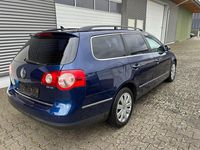 Gebraucht VW Passat 140 PS (102 kW) 2010 Blau Limousine