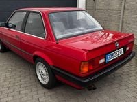 Gebraucht BMW 325 170 PS (125 kW) 1989 Rot Coupé