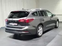 Gebraucht Ford Focus Titanium 125 PS (91 kW) 2024 Grau Kombi