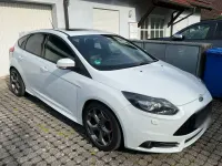 Gebraucht Ford Focus ST 250 PS (183 kW) 2014 Weiß Limousine