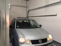 Gebraucht VW Polo 65 PS (47 kW) 2003 Silber Limousine