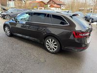 Gebraucht Skoda Superb Style 190 PS (139 kW) 2016 Braun Kombi