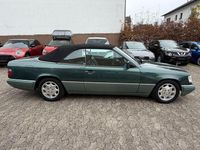 Gebraucht Mercedes E320 220 PS (161 kW) 1994 Grün Cabrio