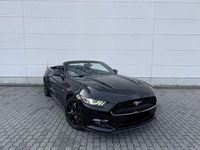 Gebraucht Ford Mustang GT Convertible 421 PS (309 kW) 2016 Schwarz Cabrio
