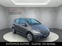Gebraucht Mercedes A180 109 PS (80 kW) 2010 Grau Limousine