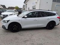 Gebraucht Ford Focus Active 125 PS (91 kW) 2019 Frostweiß Kombi