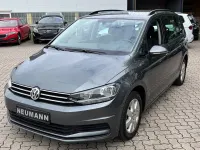 Gebraucht VW Touran Comfortline 150 PS (110 kW) 2019 Grau Van / Kleinbus
