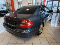 Gebraucht Mercedes CLK320 218 PS (160 kW) 2004 Blau Coupé
