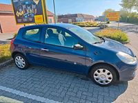 Używany Renault Clio III 75 KM (55 kW) 2008 Niebieski Hatchback