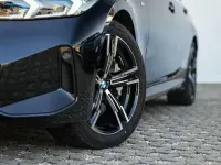 Gebraucht BMW 330 M Sport 286 PS (210 kW) 2025 Saphirschwarzmetallic Kombi