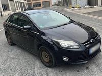 Second-hand Ford Focus 150 CP (110 kW) 2011 Negru Berlinǎ