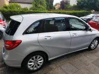Gebraucht Mercedes B180 122 PS (89 kW) 2012 Silber Kleinwagen