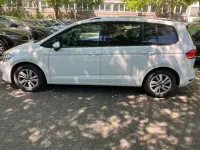Gebraucht VW Touran 150 PS (110 kW) 2022 Weiß Van / Kleinbus