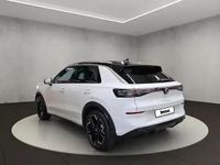 Neu VW T-Roc 150 PS (110 kW) 2026 Pure white / schwarz SUV