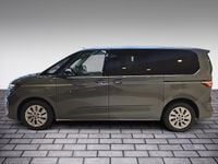 Gebraucht VW Multivan Basis 150 PS (110 kW) 2024 Van