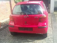 Gebraucht Toyota Yaris 88 PS (64 kW) 2004 Rot Kleinwagen