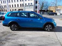 Gebraucht Dacia Logan Stepway 90 PS (66 kW) 2019 Blau Limousine
