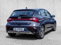 Gebraucht Hyundai i20 Trend 101 PS (74 kW) 2024 Schwarz Limousine