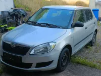 Gebraucht Skoda Fabia Cool Edition 60 PS (44 kW) 2011 Silber Kleinwagen