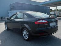 Gebraucht Ford Mondeo 160 PS (117 kW) 2009 Schwarz Limousine