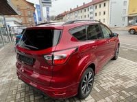 Gebraucht Ford Kuga ST-Line 175 PS (128 kW) 2019 Rot SUV