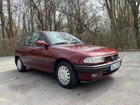Gebraucht Opel Astra 100 PS (73 kW) 1995 Rot Kleinwagen